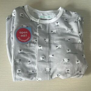 Magnetic me sheep footie 3-6mo